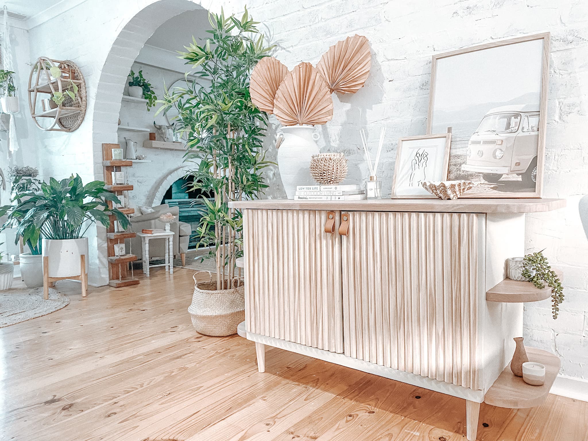 Feast Watson Liming White Stain & Varnish