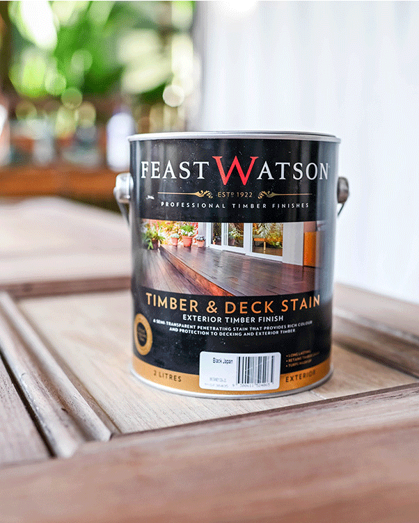 Applying Feast Watson Timber & Deck Stain to a front door