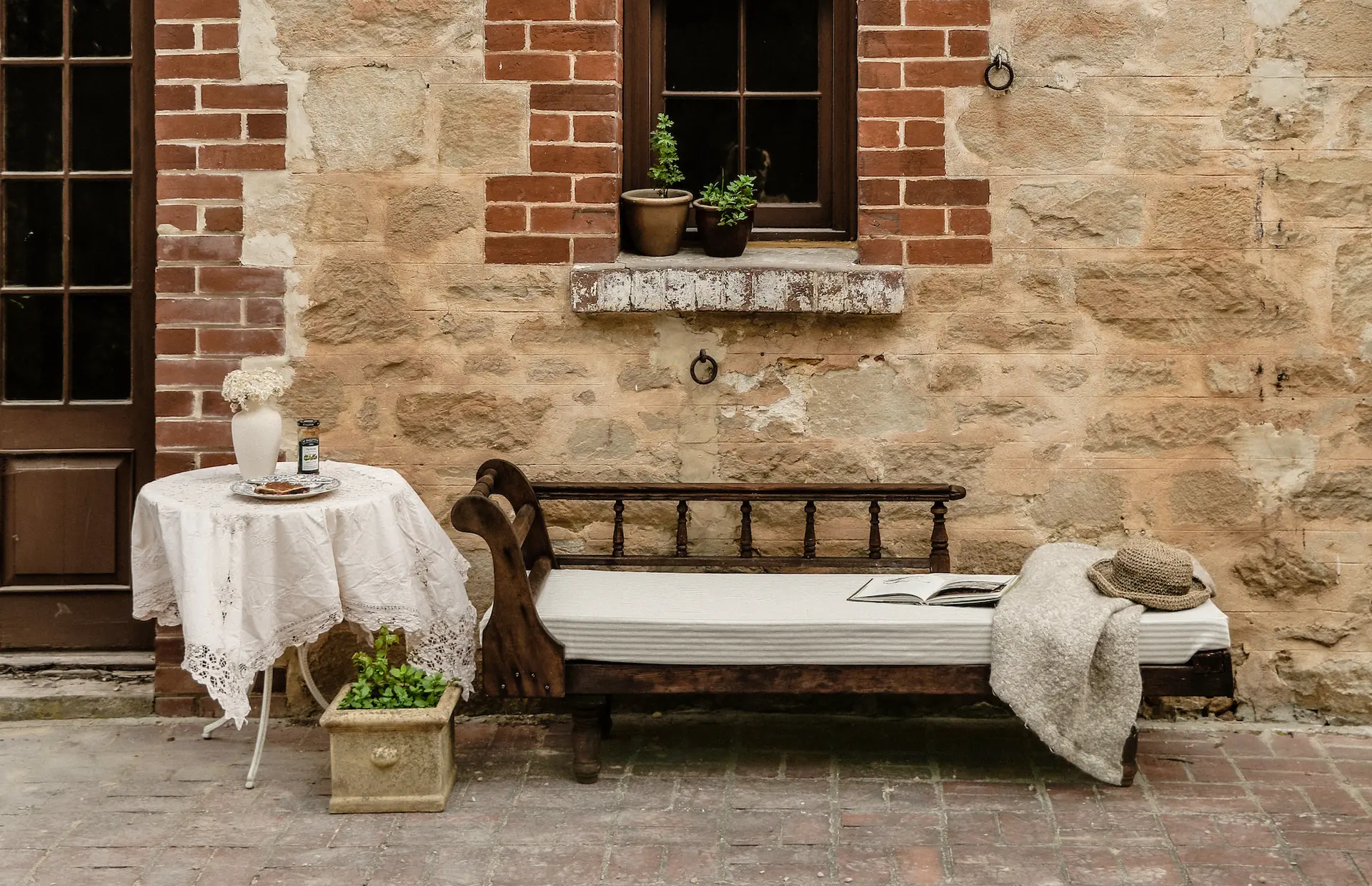 How To Update A Vintage Chaise 3
